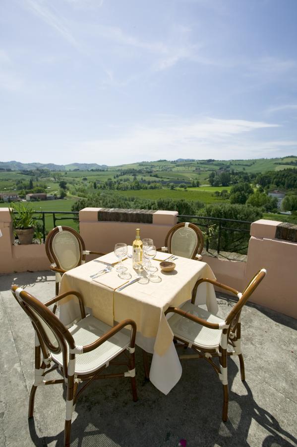 Hotel Antico Borgo Riolo Terme Exterior foto